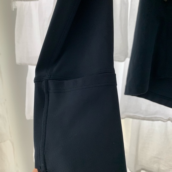 Limited Edition LuluLemon zip up Jacket - Picture 4 of 8